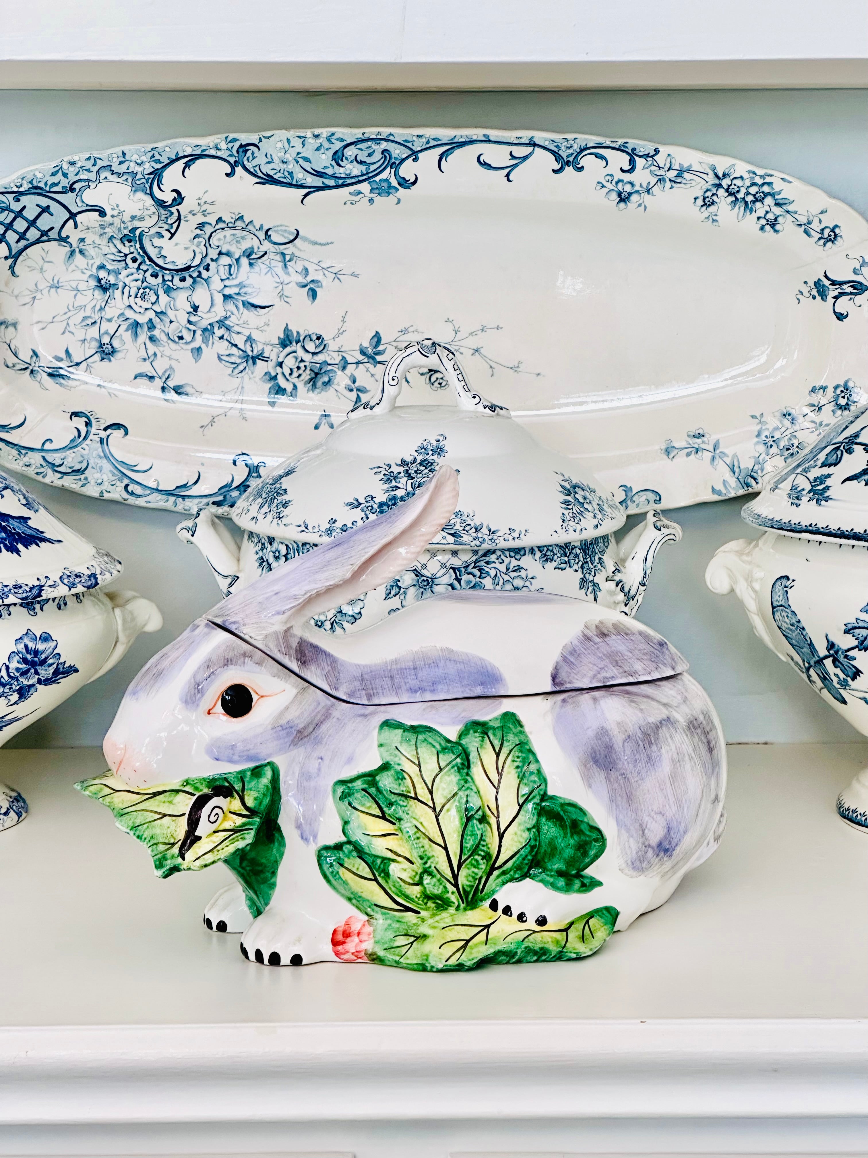 Breathtaking Italian Mottahedeh Rabbit Tureen