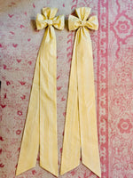 Load image into Gallery viewer, Medium Vintage Chintz Pembroke Stripe   Yellow Stripped Willow &amp; Pearls Bow

