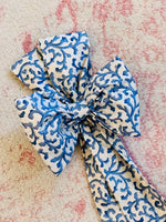 Load image into Gallery viewer, Custom Large Willow &amp; Pearls Bow for  Sarah
