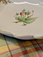 Load image into Gallery viewer, Herend Leaf Dish in the Rosehip Pattern
