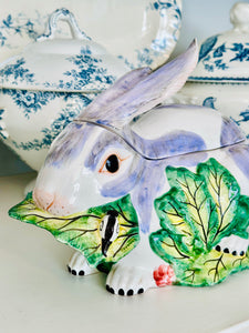 Breathtaking Italian Mottahedeh Rabbit Tureen