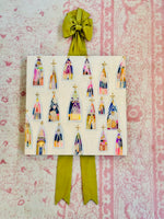 Load image into Gallery viewer, Chartreuse Willow &amp; Pearls Bows
