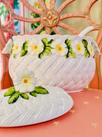 Load image into Gallery viewer, Precious Daisy &amp; Basketweave Tureen with Ladle
