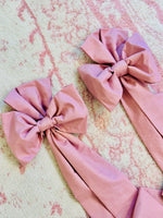Load image into Gallery viewer, Marvelous Mauve/Pink Willow &amp; Pearls Bows
