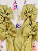 Load image into Gallery viewer, Chartreuse Willow &amp; Pearls Bows
