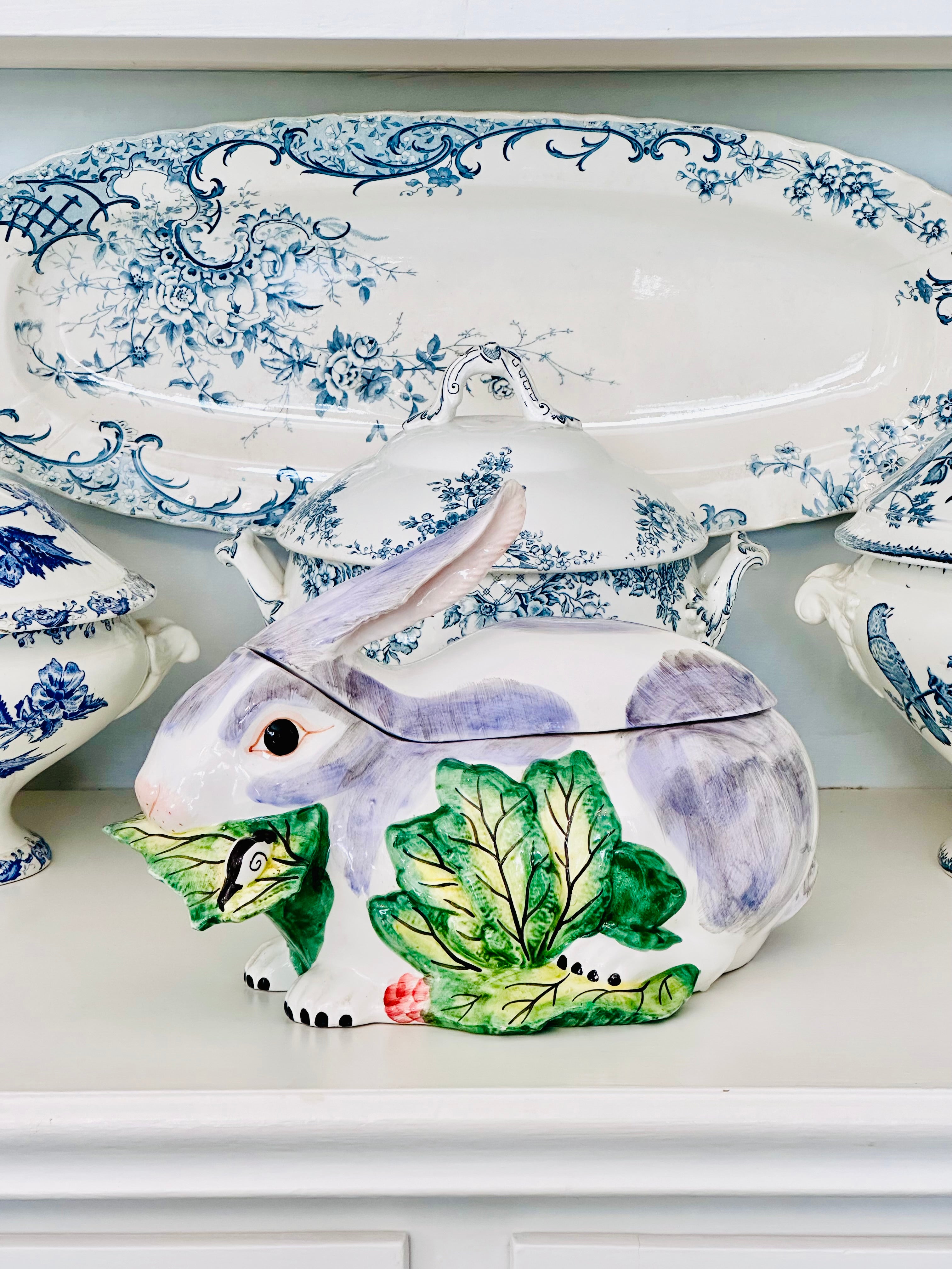 Breathtaking Italian Mottahedeh Rabbit Tureen