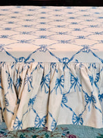 Load image into Gallery viewer, Bespoke Waverly for Schumacher Bows Jolie Tablecloth
