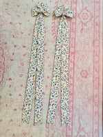 Load image into Gallery viewer, Large Waverly Floral Willow &amp; Pearls Bows
