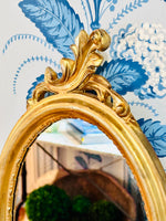 Load image into Gallery viewer, Elegant Italian Bracket With Mirror
