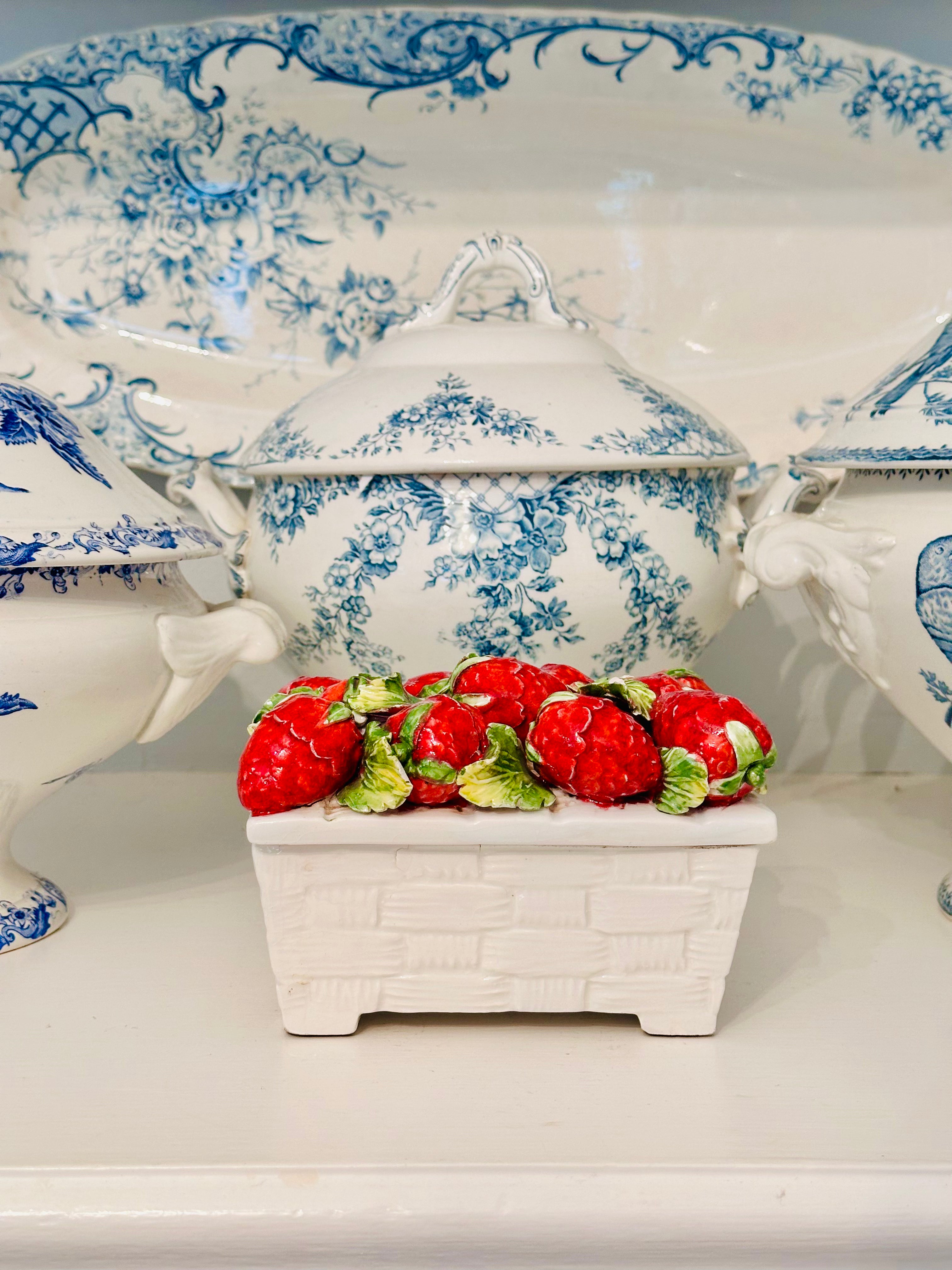Italian Lidded Box with Strawberries
