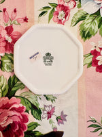 Load image into Gallery viewer, Ansley Pembroke Bone China Butter Dish &amp; Spreader
