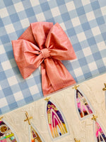 Load image into Gallery viewer, Vintage Waverly Harmony Pink Chintz Willow &amp; Pearls Bows
