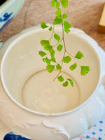 Load image into Gallery viewer, Vintage Tureen
