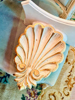 Load image into Gallery viewer, Large &amp; Classic Shell Wall Sconce
