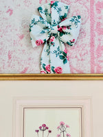 Load image into Gallery viewer, Vintage Waverly Tea Rose Willow &amp; Pearls Bows
