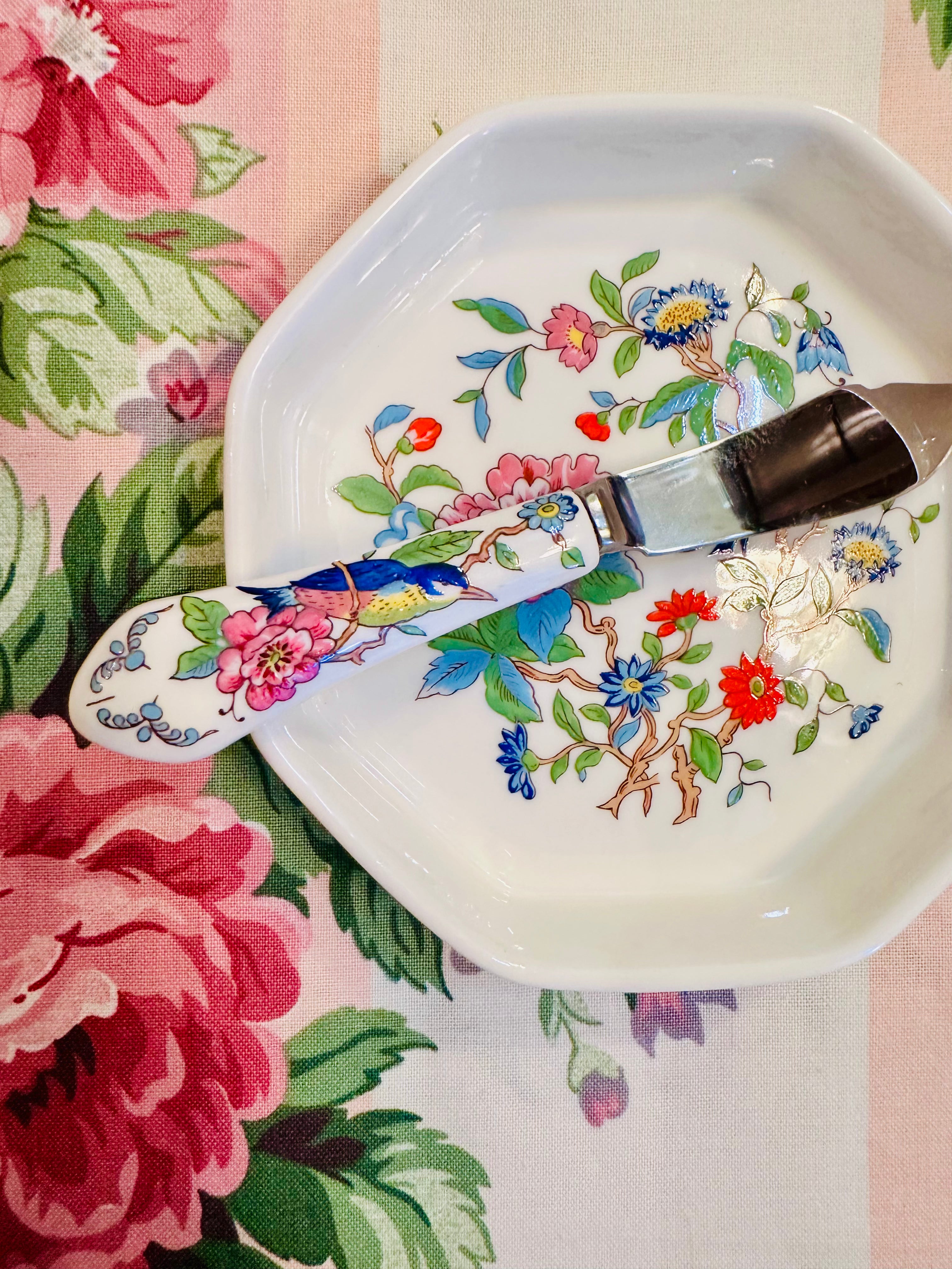Ansley Pembroke Bone China Butter Dish & Spreader