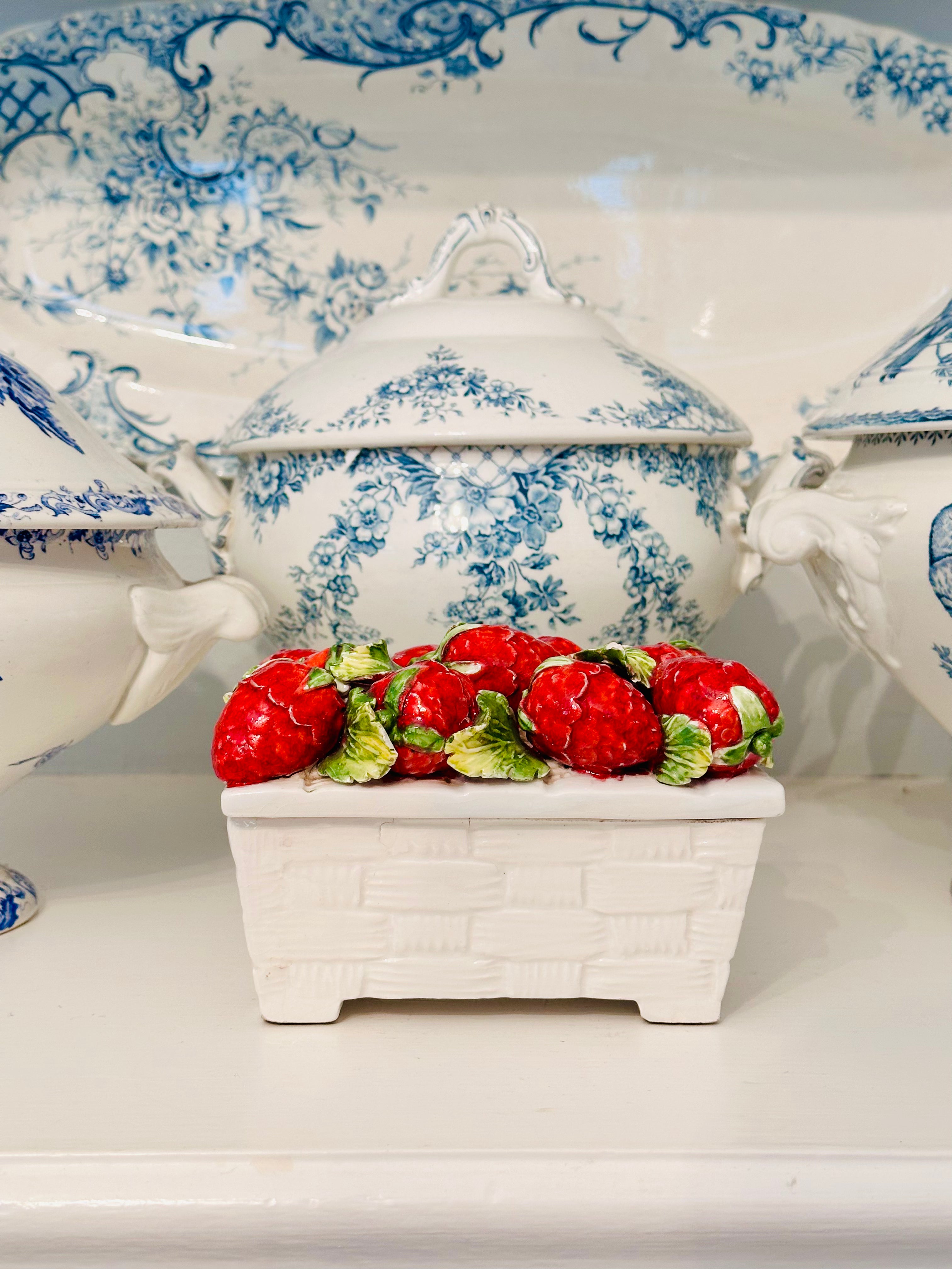 Italian Lidded Box with Strawberries