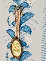 Load image into Gallery viewer, Bow &amp; Tapestry Ribbon Frame
