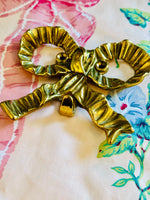 Load image into Gallery viewer, Brass Hollywood Regency Bow Hook
