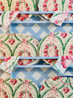 Load image into Gallery viewer, Absolutely Delightful Placemats with Napkins
