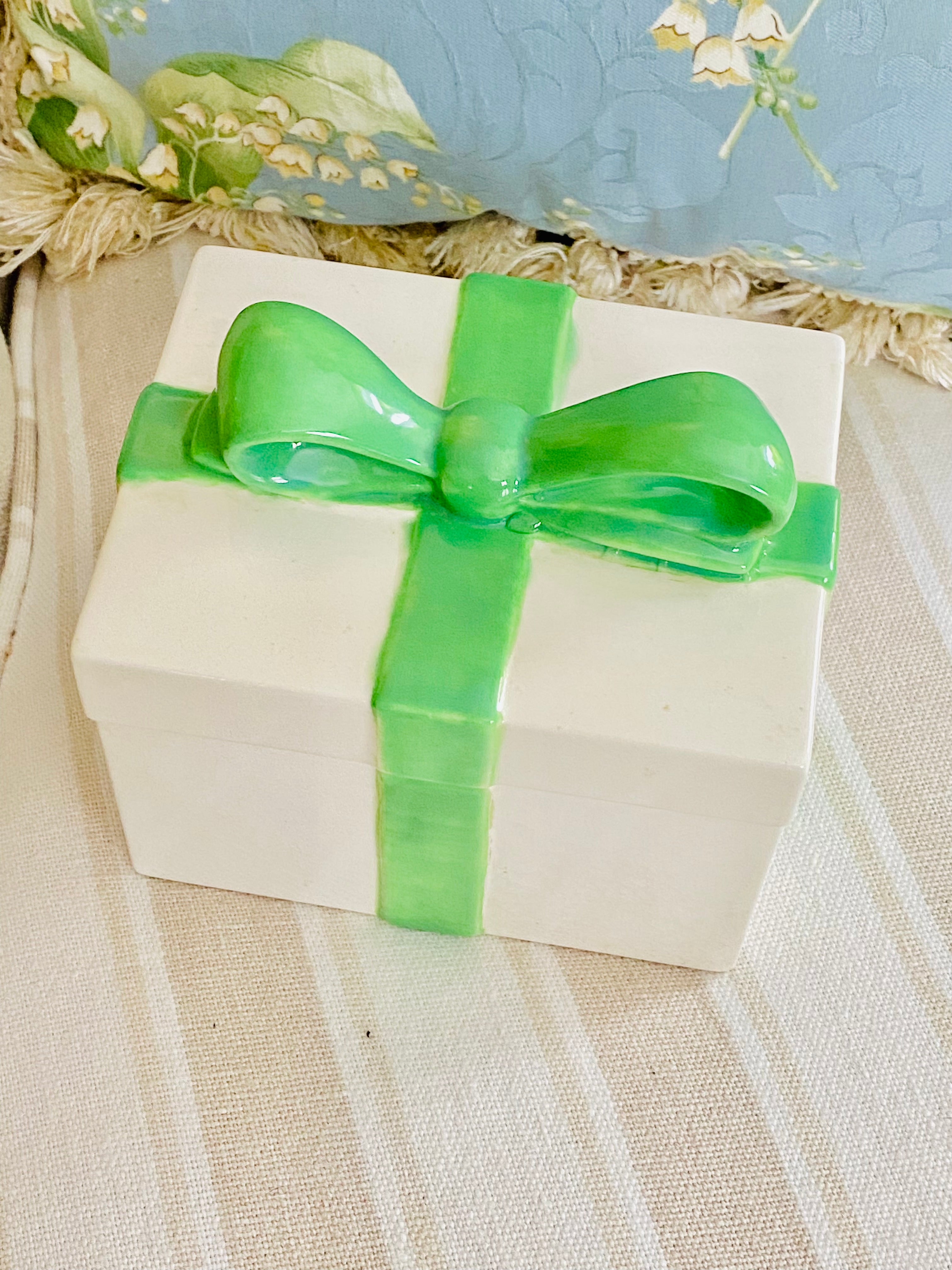 Vintage Fabulous Box with Bow