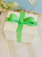 Load image into Gallery viewer, Vintage Fabulous Box with Bow
